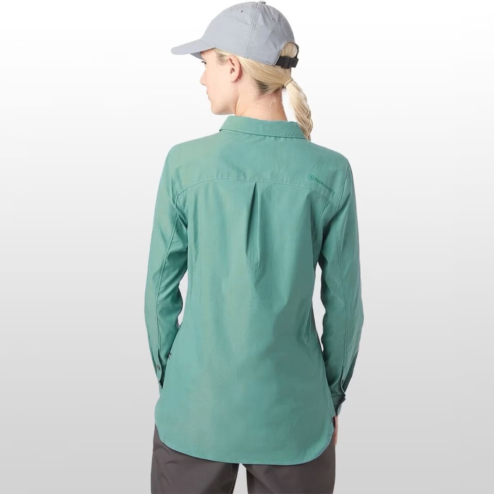 Women’s Backcountry Cardiff Button-Up Shirt Size Medium OUT OF STOCK